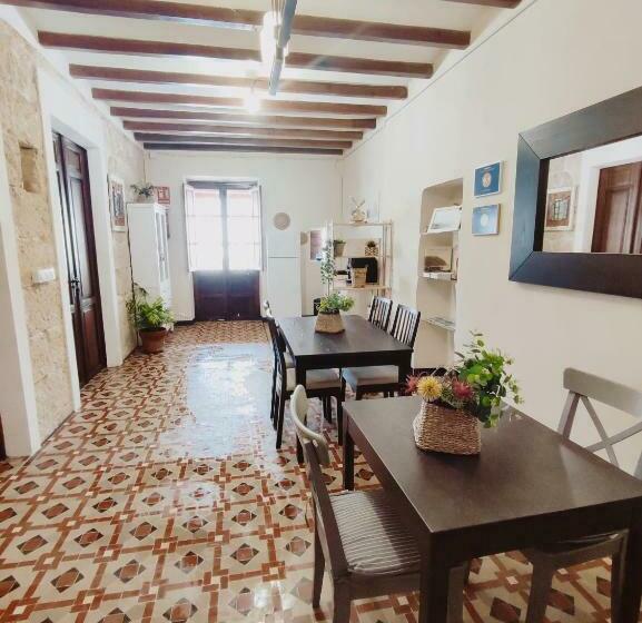 اتاق لوکس با بالکن, Casa Telégrafos