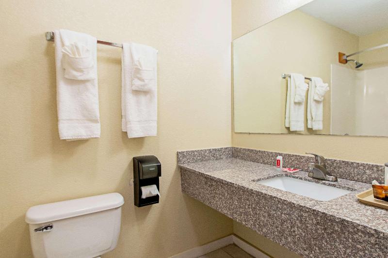 Стандартный Номер Кровать Кинг, Econo Lodge