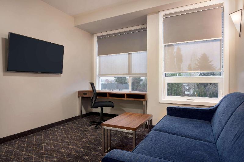 带2个卧室的套房, Park Inn By Radisson, Kelowna
