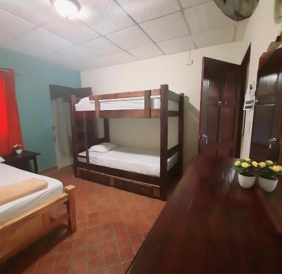 Quarto Deluxe, Bluerock Hostal