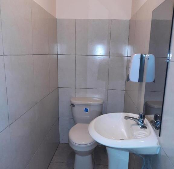 Quarto Basic, Bluerock Hostal