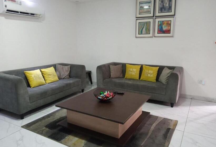 اتاق استاندارد با تخت بزرگ, Lifestyle18 Hotel And Shortlet Apartments