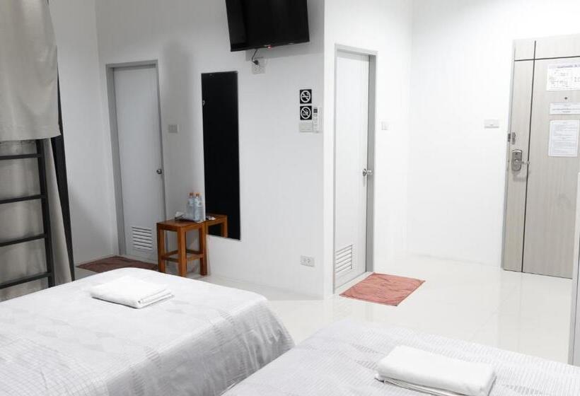 패밀리 룸, Munruk Hostel