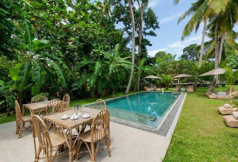 Люкс Deluxe Кровать Кинг, Stuthi Villa