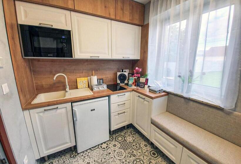 غرفة عائلية, Casa Perla