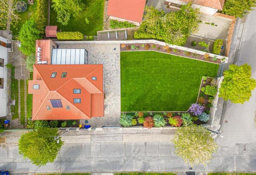غرفة عائلية, Casa Perla