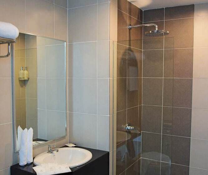 اتاق لوکس, Avi Pangkor Beach Resort