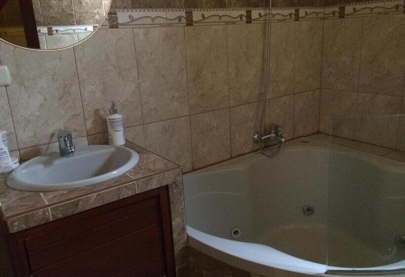 سوئیت پرزیدنت, Suite Luna Del Valle