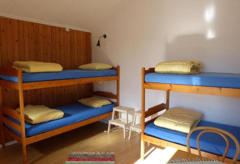 침실 1개 주택, Sangis Motell Och Camping