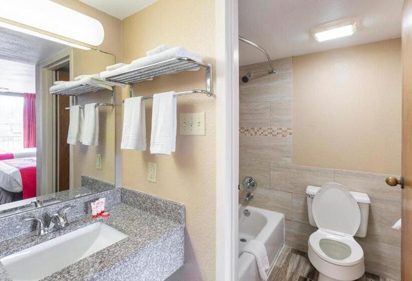 스탠다드 룸 더블 침대 2개, OYO Hotel Port Allen LA I-10 West