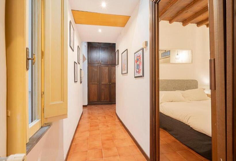 Appartement met 1 Slaapkamer, Campo De' Fiori 34