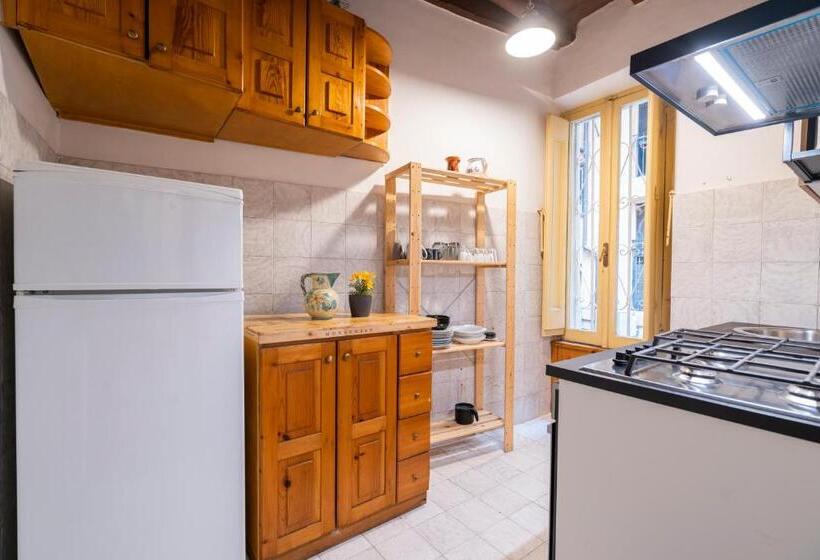 Appartement met 1 Slaapkamer, Campo De' Fiori 34