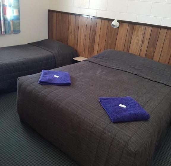 Family Suite, Castletown Motel