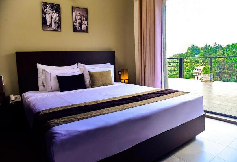 Deluxe-huone Parveke, Pine Hill Residence