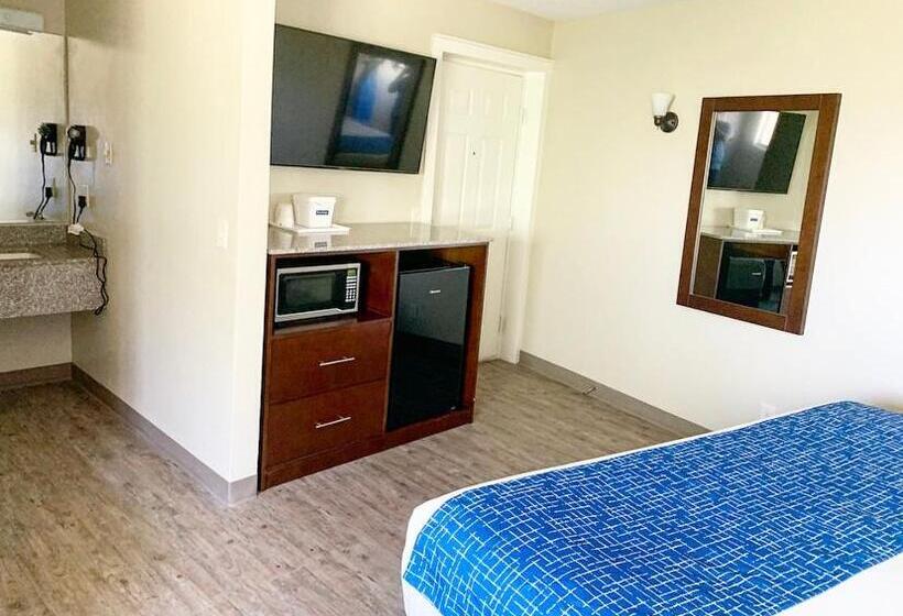 Номер Deluxe Кровать Кинг, Travelodge By Wyndham Cedar City