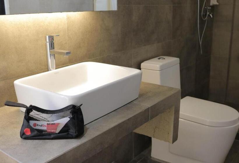 스탠다드 룸, Reddoorz At Grand Apartelle Hernan Cortes Cebu