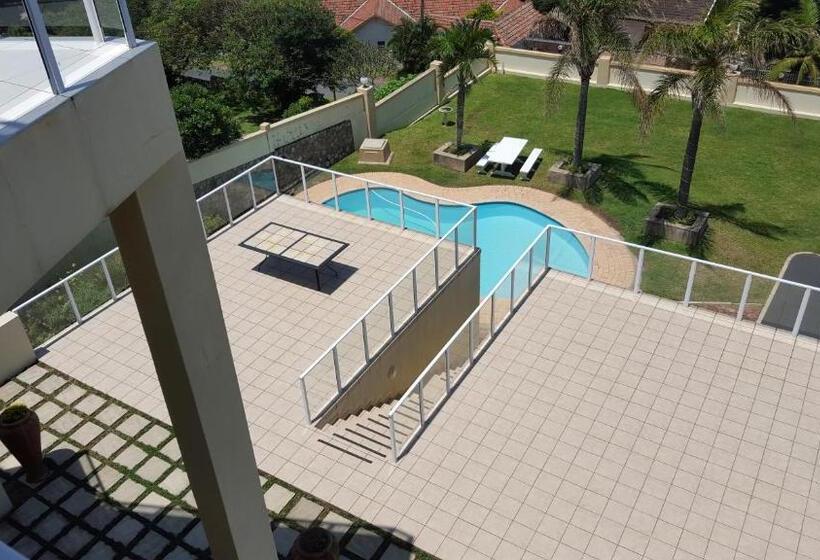 سوئیت با وان آب گرم, The Homestead Margate   South Africa