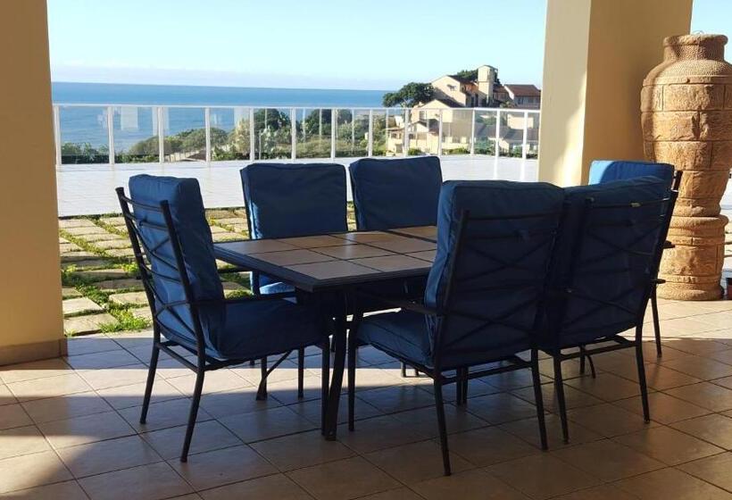 اتاق استاندارد با چشم‌انداز استخر, The Homestead Margate   South Africa