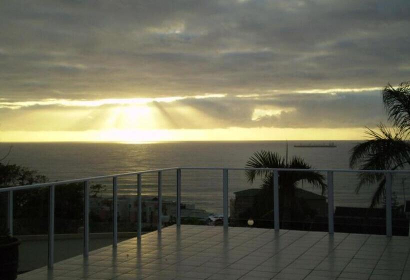 اتاق استاندارد با چشم‌انداز استخر, The Homestead Margate   South Africa