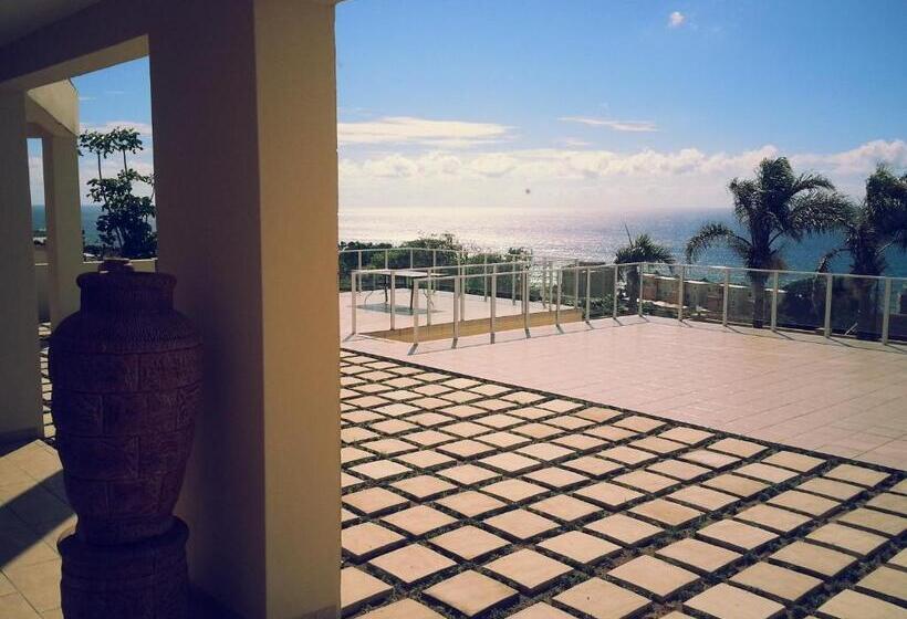 اتاق استاندارد با چشم‌انداز استخر, The Homestead Margate   South Africa