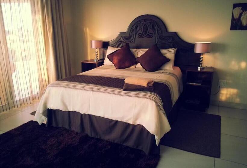 اتاق راحتی با چشم‌انداز دریا, The Homestead Margate   South Africa