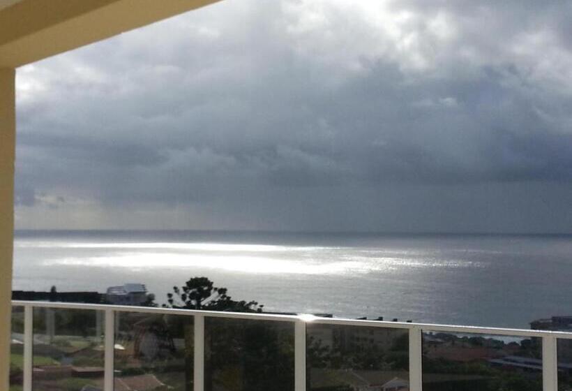 اتاق استاندارد با بالکن و چشم‌انداز دریا, The Homestead Margate   South Africa