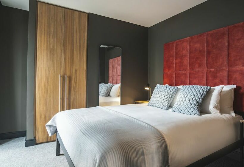 Апартаменты 1 Спальня, The Gate London City