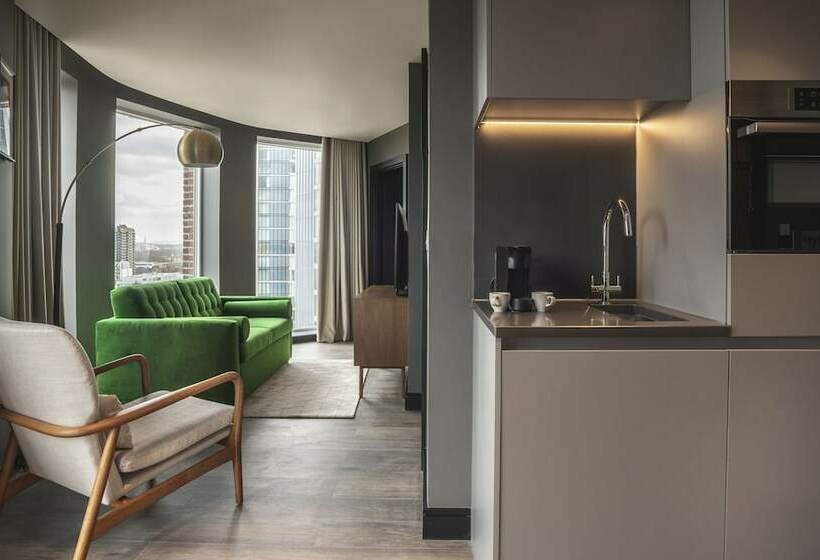 Апартаменты 1 Спальня, The Gate London City