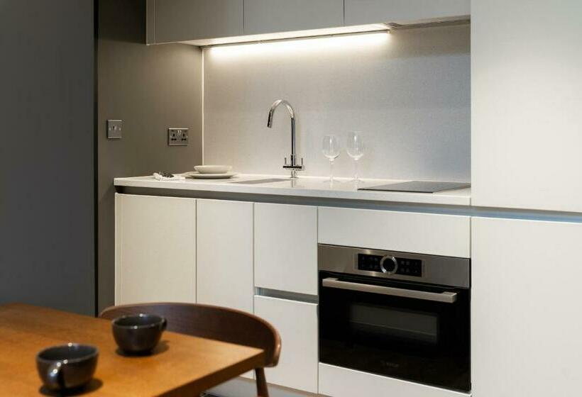 Апартаменты 2 Спальни, The Gate London City