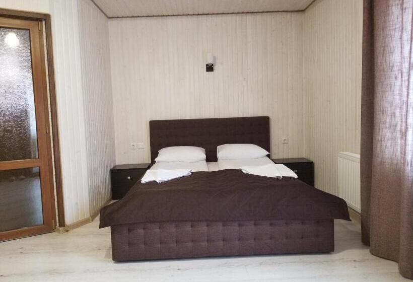 اتاق خانوادگی, Guest House Mountain