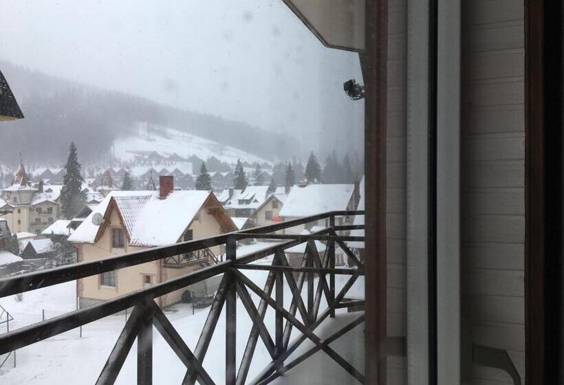 اتاق خانوادگی, Guest House Mountain