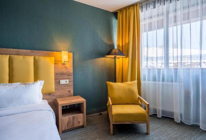 اتاق سوپریور با تخت بزرگ, Best Western  Gudauri