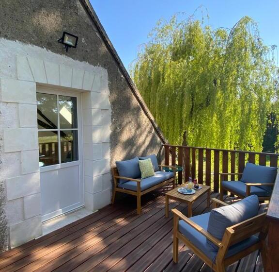 带阳台套房, Sans Souci Bed And Breakfast Luxe Heated Pool And Restaurant