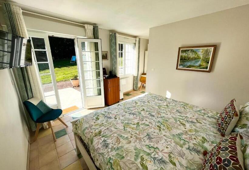 标准间带露台, Sans Souci Bed And Breakfast Luxe Heated Pool And Restaurant