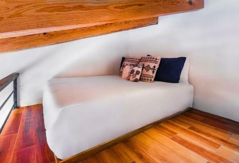 Deluxe Kamer, Kali