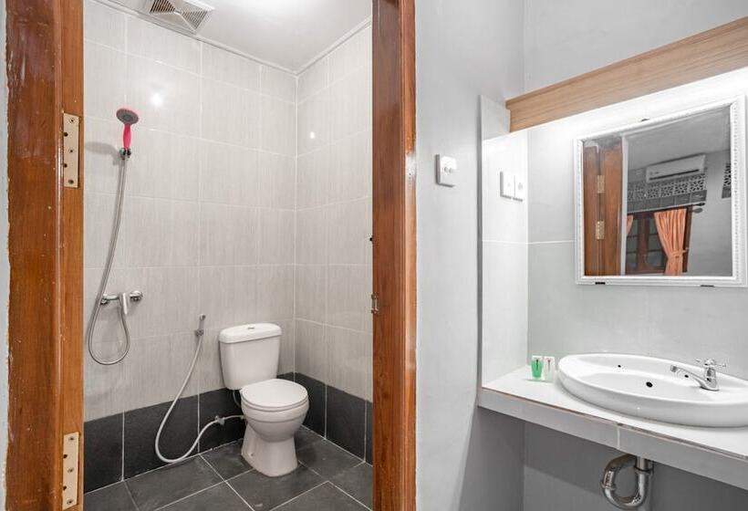 Номер Стандарт, Reddoorz Syariah Near Puri Agung Denpasar