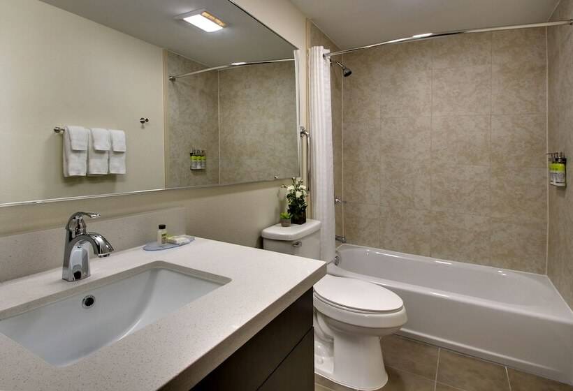 سوئیت برای معلولان, Candlewood Suites   Wichita East, An Ihg