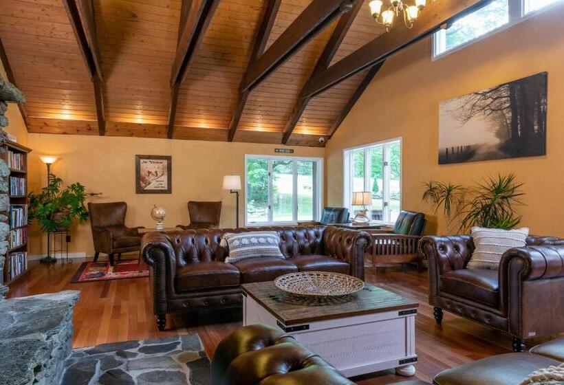 스탠다드 룸 킹사이즈 침대, White Horse Lodge