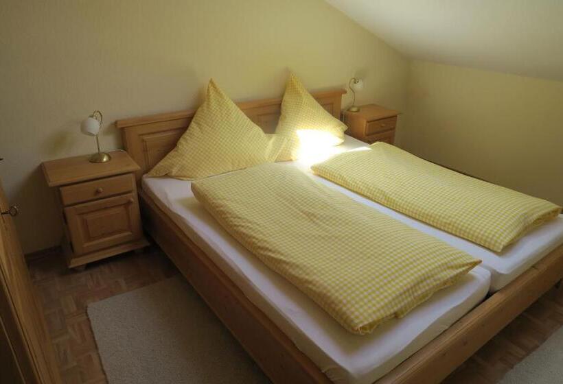 Апартаменты 2 Спальни, Gasthof Tiroler Hof