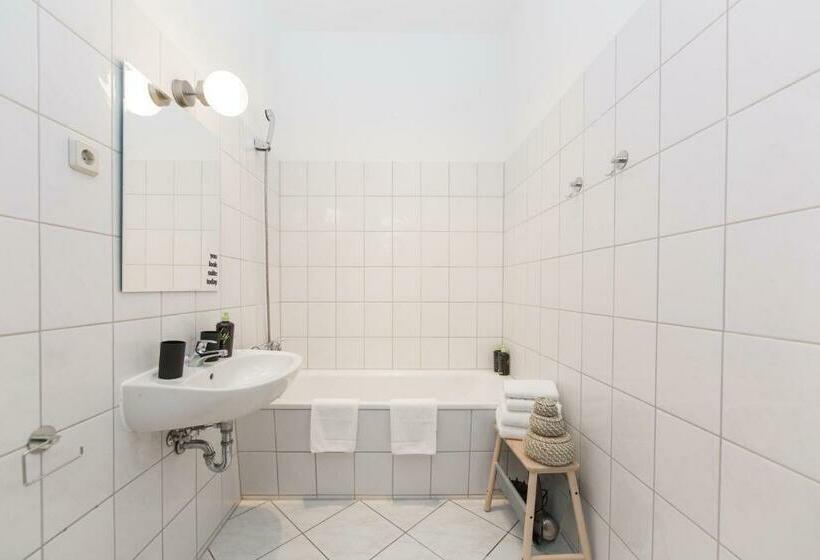 스위트, Limehome Dresden Jordanstraße