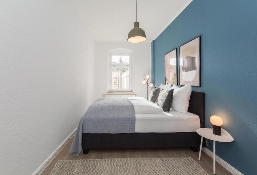 2 Bedroom Suite with Balcony, Limehome Dresden Jordanstraße