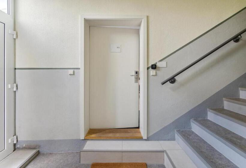 스탠다드 스튜디오, Limehome Dresden Jordanstraße