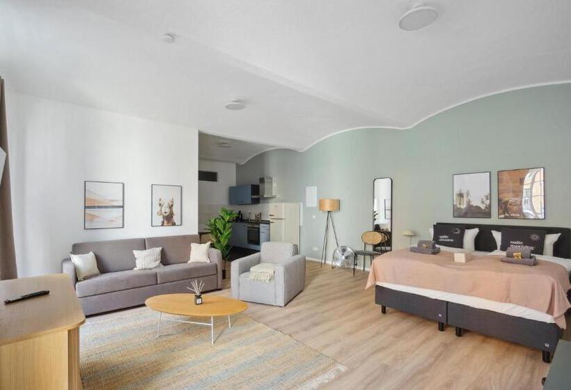 스탠다드 스튜디오, Limehome Dresden Jordanstraße