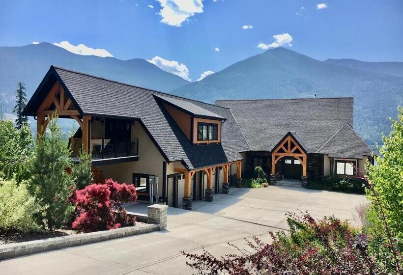 Люкс Повышенной Комфортности, Kootenay Wild Guest Suites