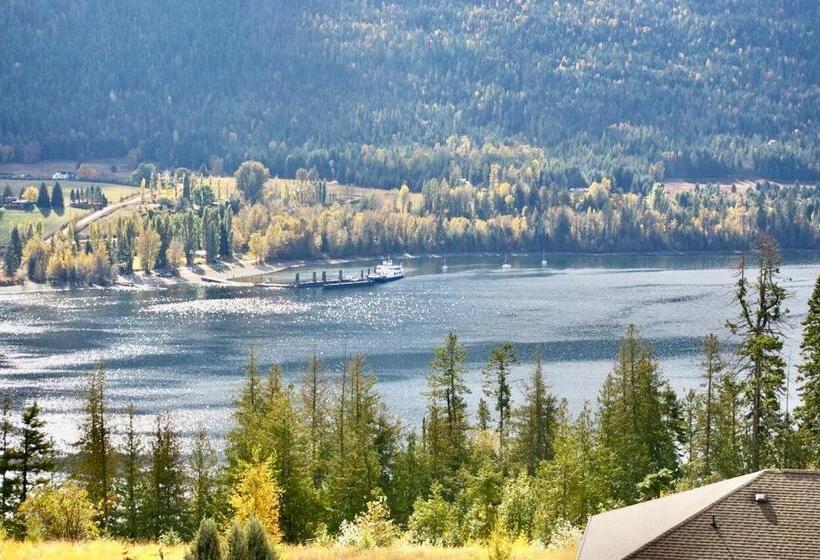 Студия Deluxe, Kootenay Wild Guest Suites