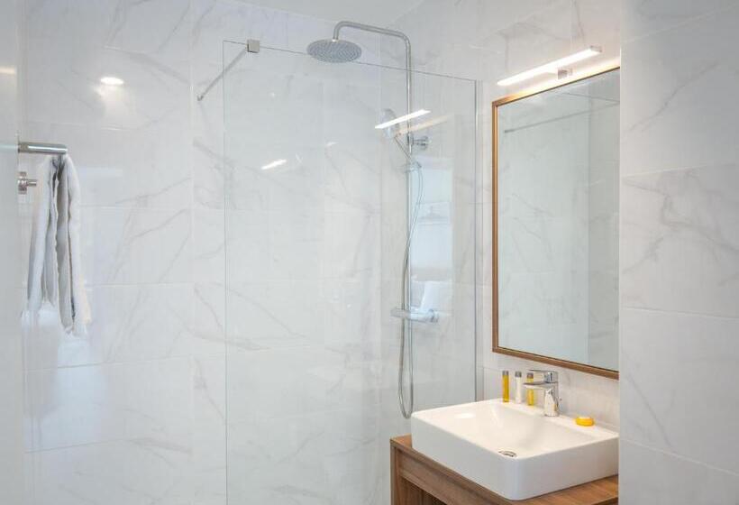 带露台的标准房间, Sowell Hotels La Plage