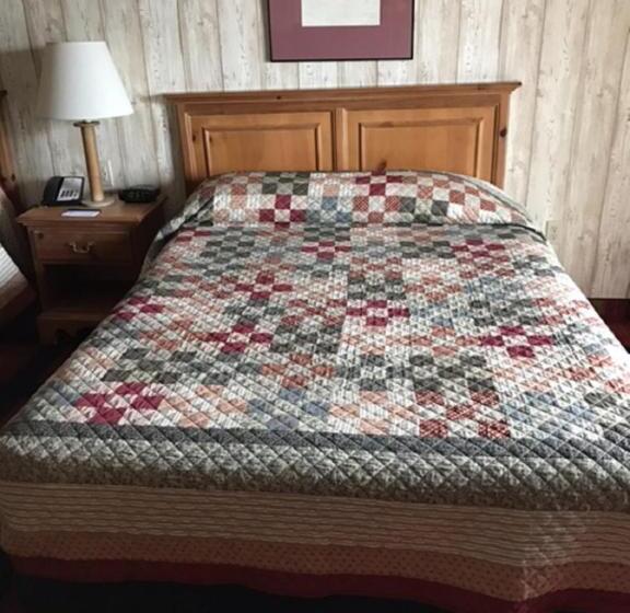 اتاق لوکس با بالکن, The Country Inn Of Lancaster