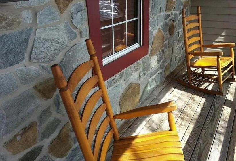 اتاق لوکس با بالکن, The Country Inn Of Lancaster