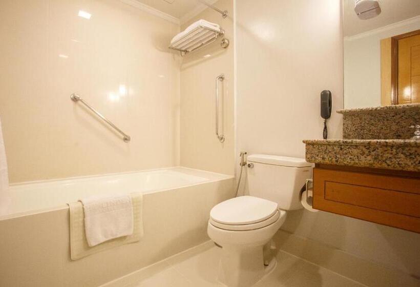 Апартаменты Ejecutiva 2 Спальни, The Linden Suites