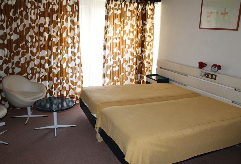 غرفة قياسية فردية, Barra